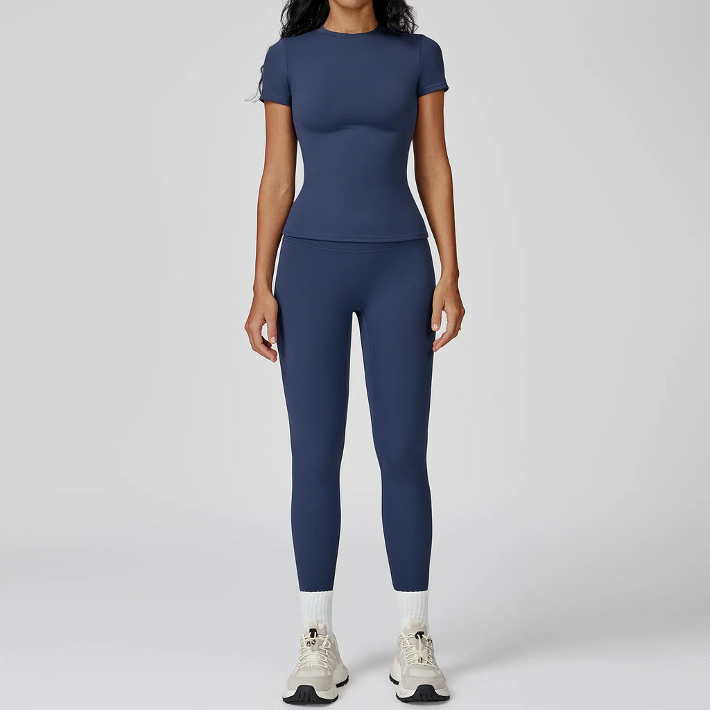 Sculpted Fit 2-Piece Yoga Set – Short Sleeve Crop Top & High-Waist Leggings