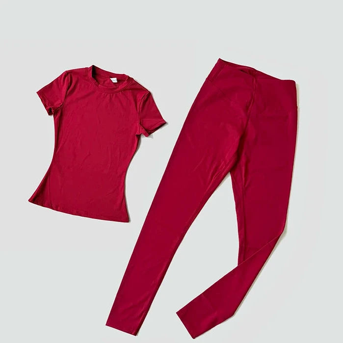 Sculpted Fit 2-Piece Yoga Set – Short Sleeve Crop Top & High-Waist Leggings