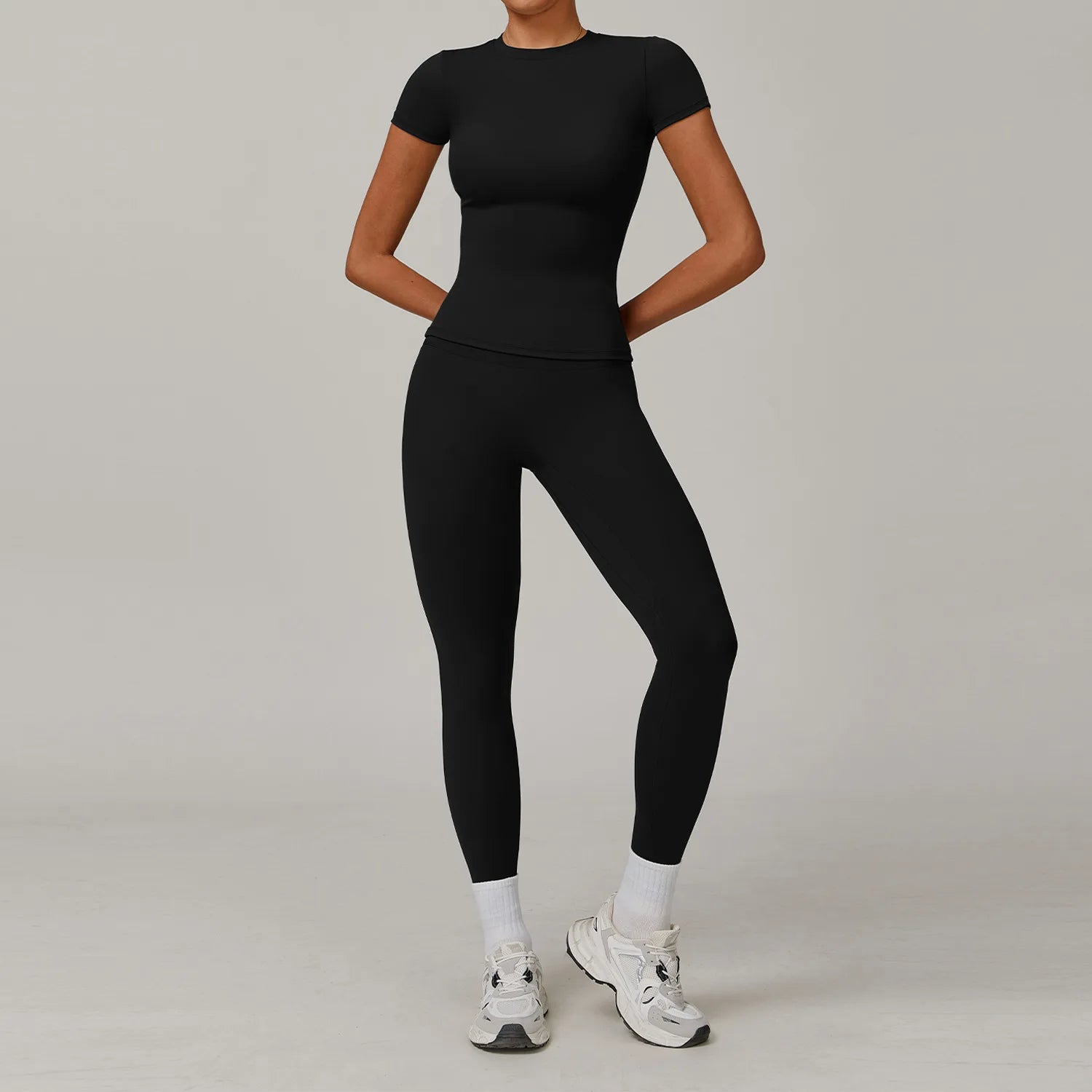 Sculpted Fit 2-Piece Yoga Set – Short Sleeve Crop Top & High-Waist Leggings