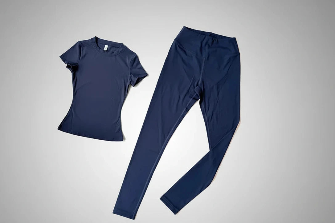 Sculpted Fit 2-Piece Yoga Set – Short Sleeve Crop Top & High-Waist Leggings