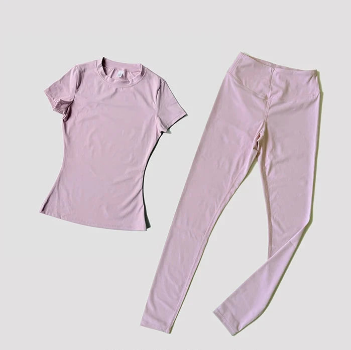 Sculpted Fit 2-Piece Yoga Set – Short Sleeve Crop Top & High-Waist Leggings